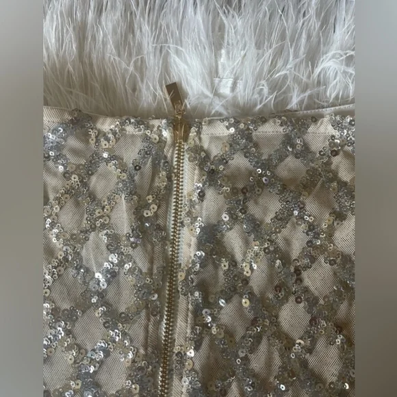 Strappples feather mesh skirt set ...top white feathers , skirt silver sequins. - Picture 6 of 7